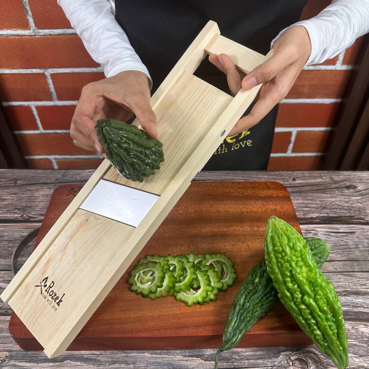 Sagat Rozek Sagat Serbaguna Slicer Ubi Pisau Keledek Buah Sayur